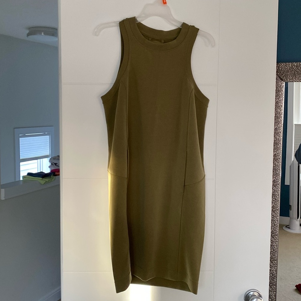 lululemon athletica Olive Midi Dress